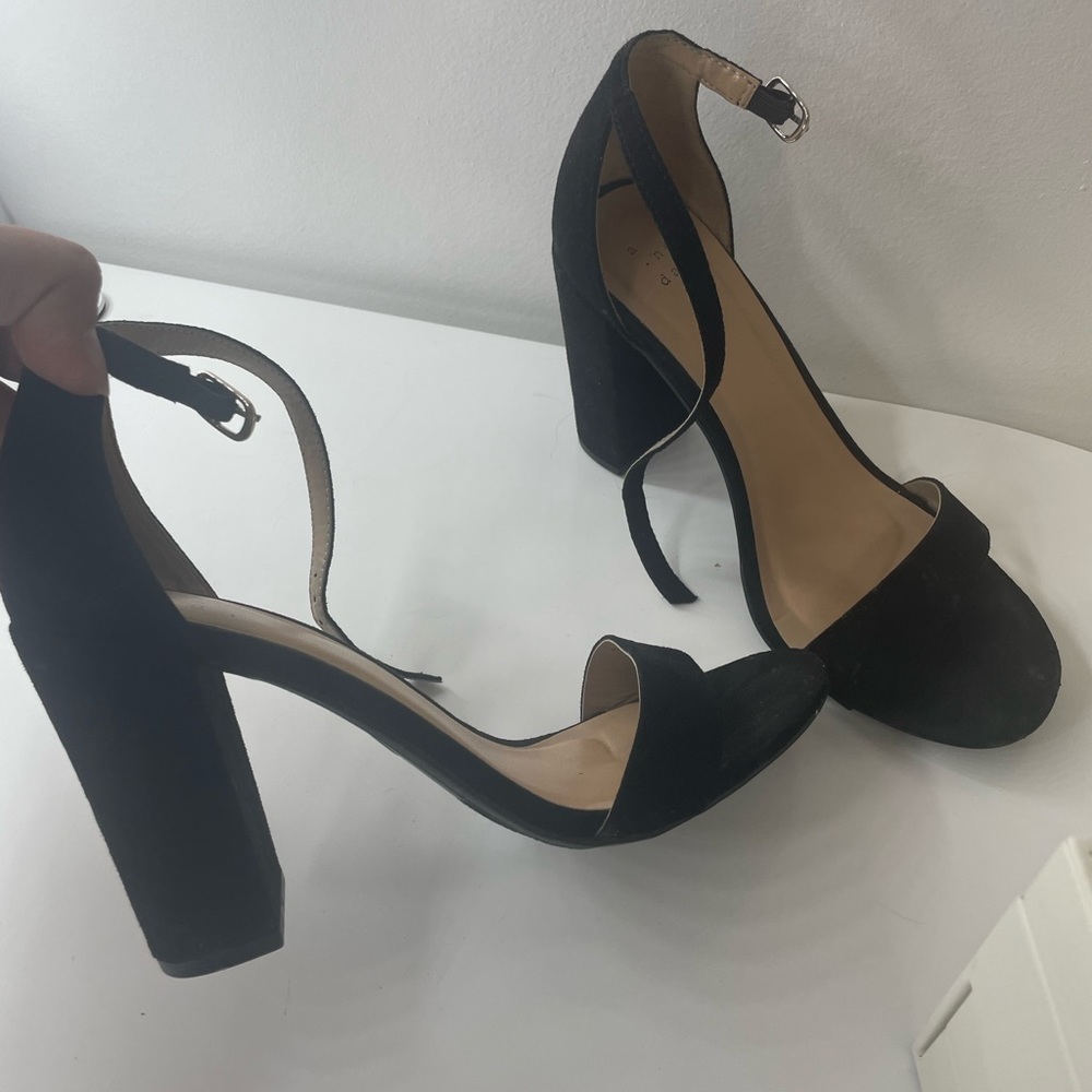Black Target Heels - Picture 2 of 4